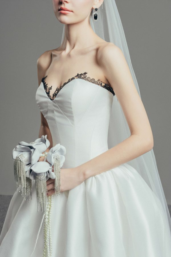 ETHEREAL FLUTTER - Image 2
