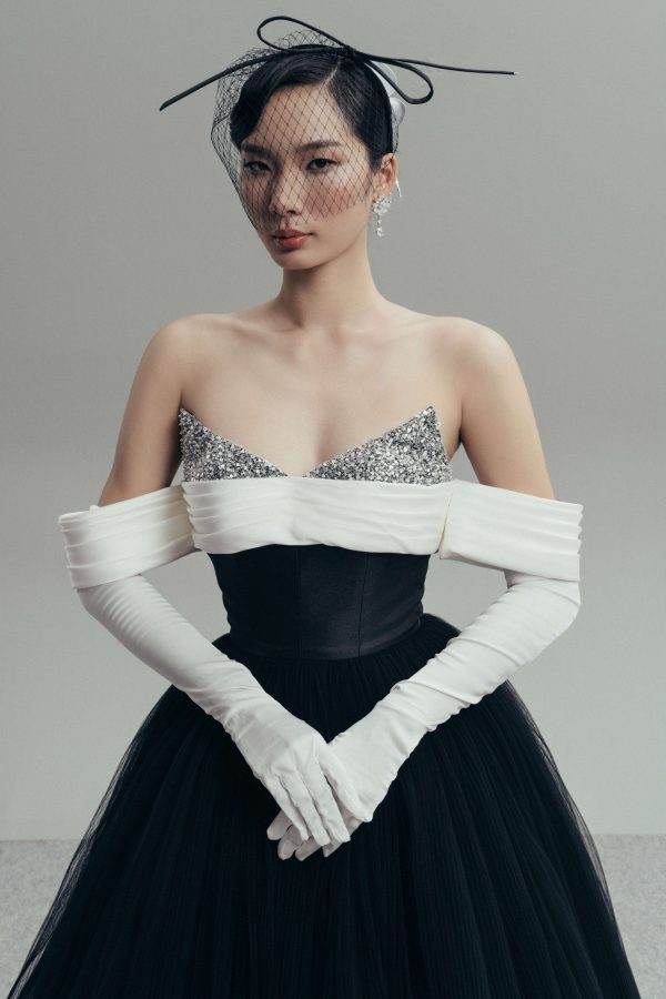 VELVET THREADS - Image 2