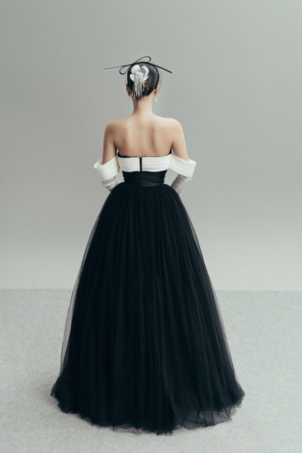 VELVET THREADS - Image 4