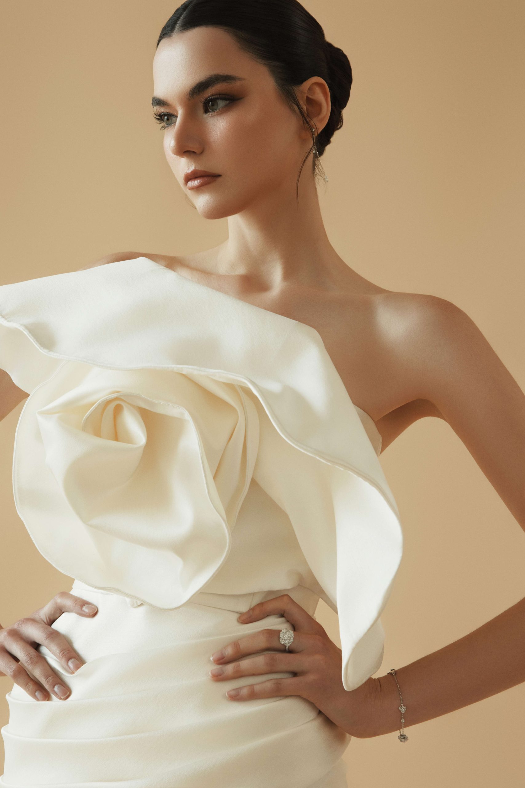 DEVINE PETAL TOP