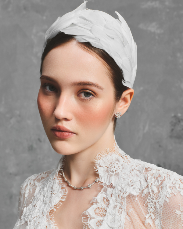 FEATHER BRIDAL HEADBAND - Image 3