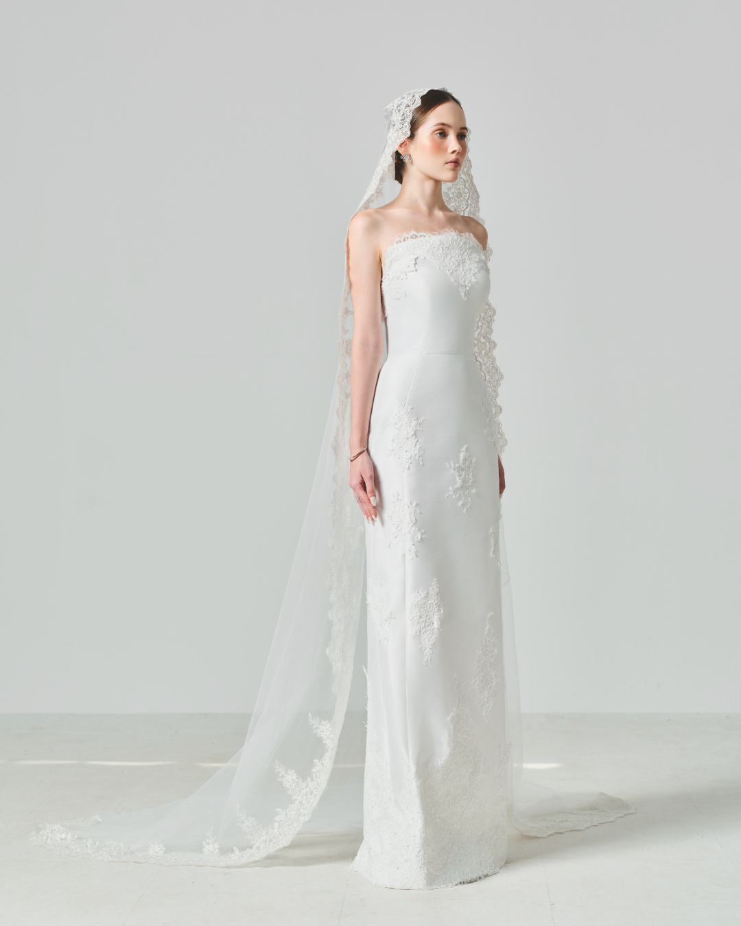 BEADED EDGE BRIDAL VEIL