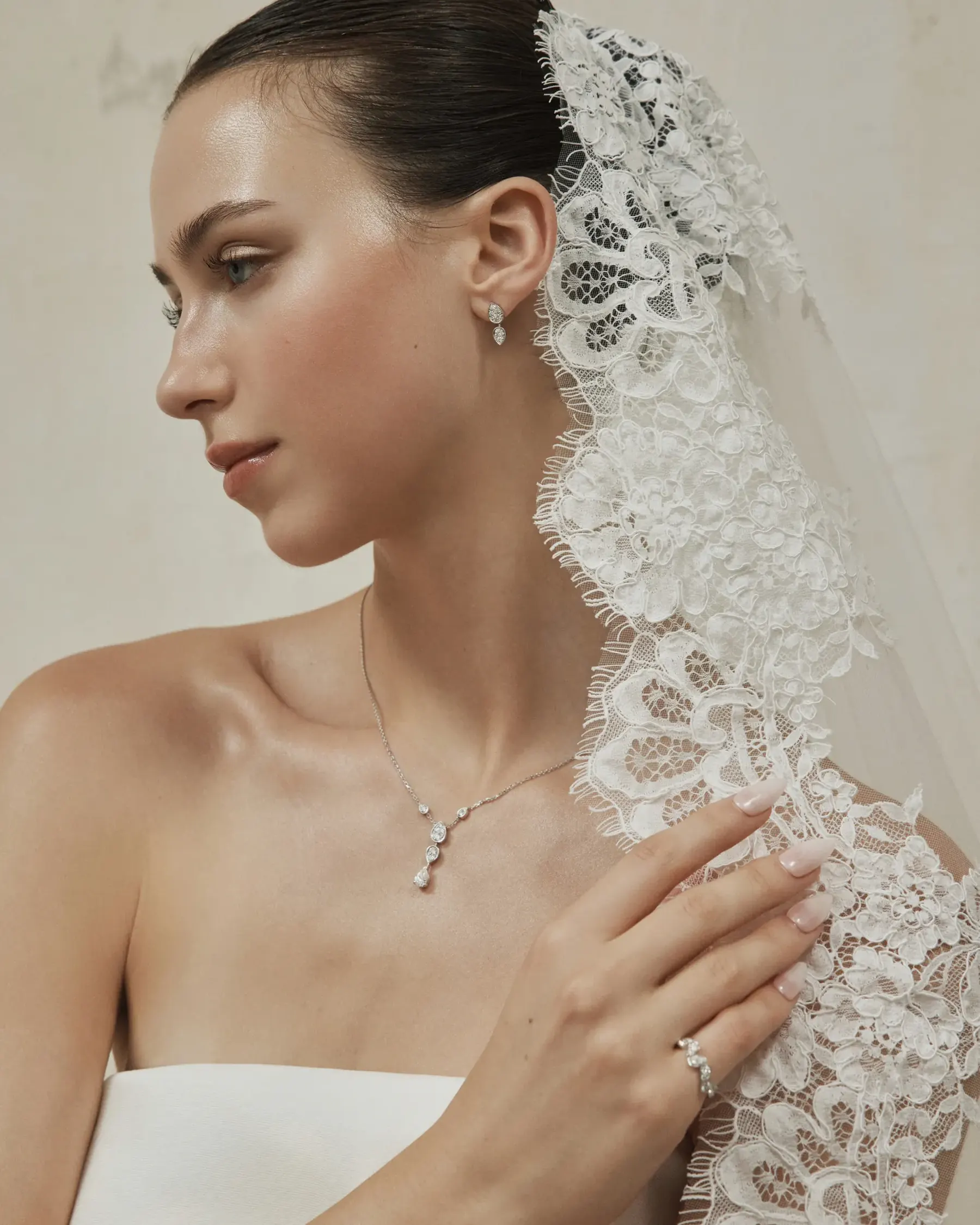 SACRED LACE VEIL